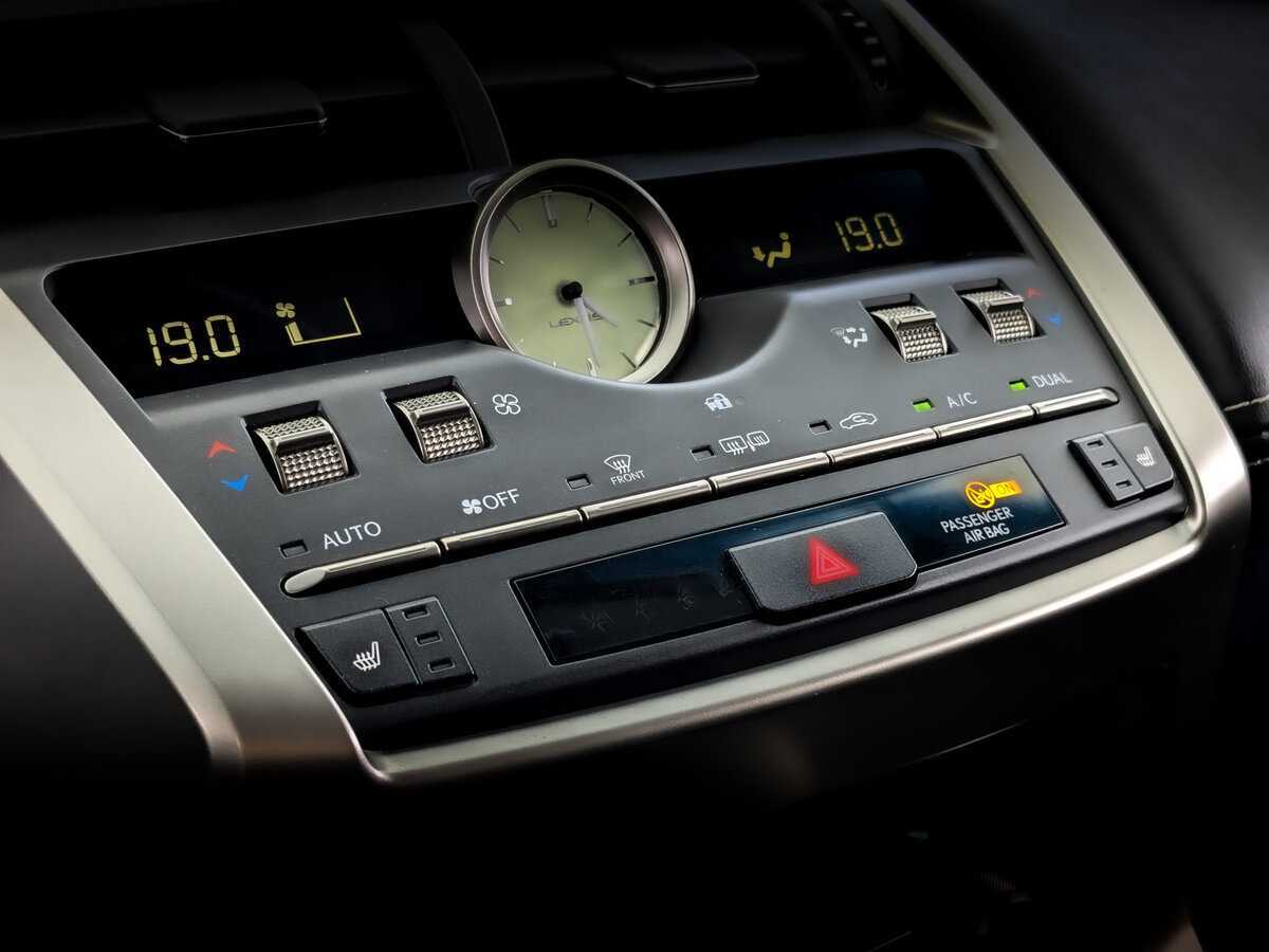 Купить Lexus NX 200, 2018, 60 563 км, фото №21