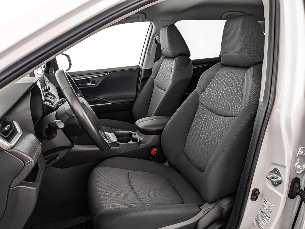 Купить Toyota RAV4, 2021, 21 000 км, фото №16