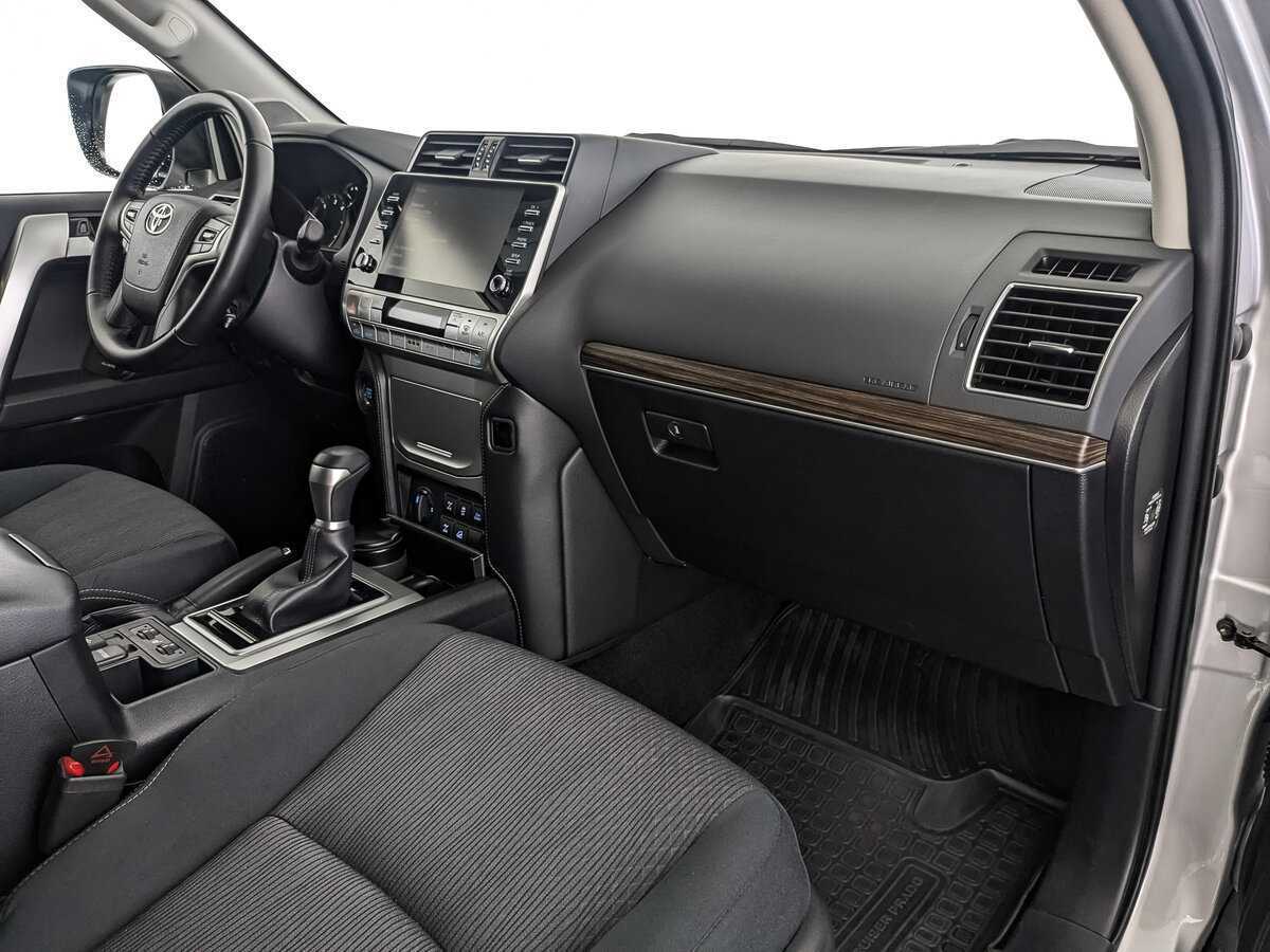 Купить Toyota Land Cruiser Prado, 2021, 17 971 км, фото №9
