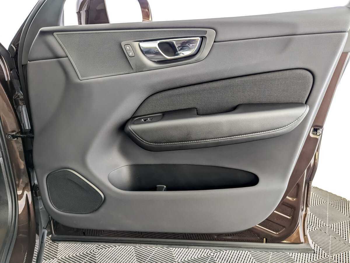 Купить Volvo XC60, 2020, 38 629 км, фото №22