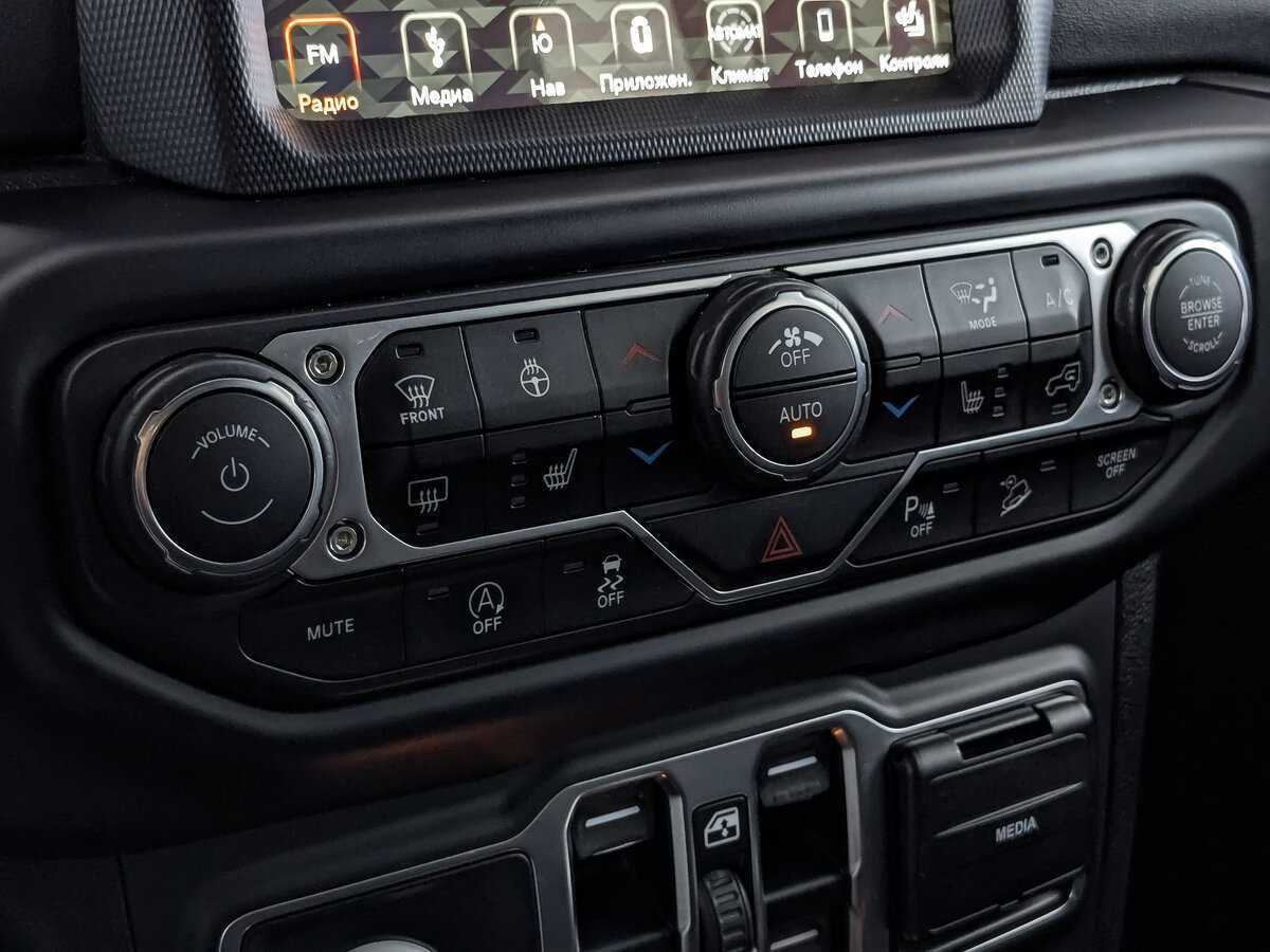 Купить Jeep Wrangler, 2019, 114 487 км, фото №17