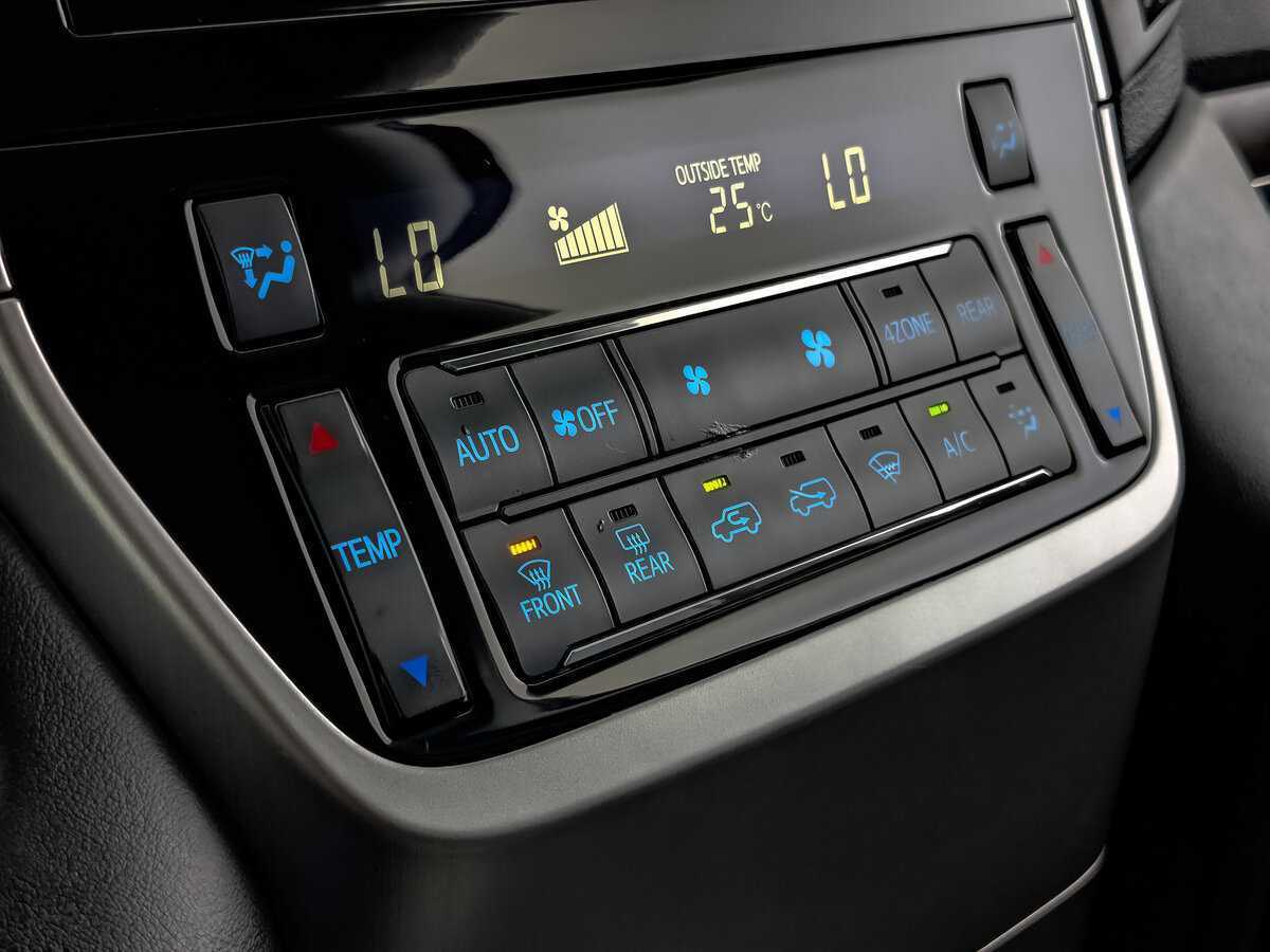 Купить Toyota Land Cruiser, 2017, 125 126 км, фото №17