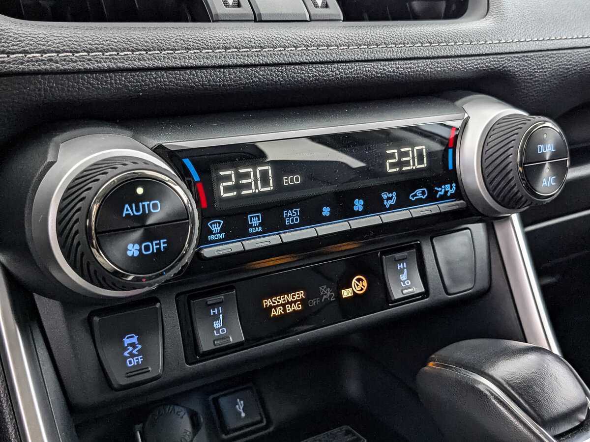 Купить Toyota RAV4, 2021, 26 418 км, фото №17