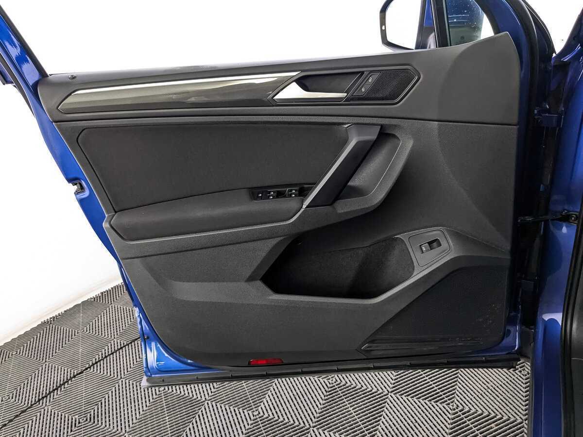 Купить Volkswagen Tiguan, 2018, 155 937 км, фото №15