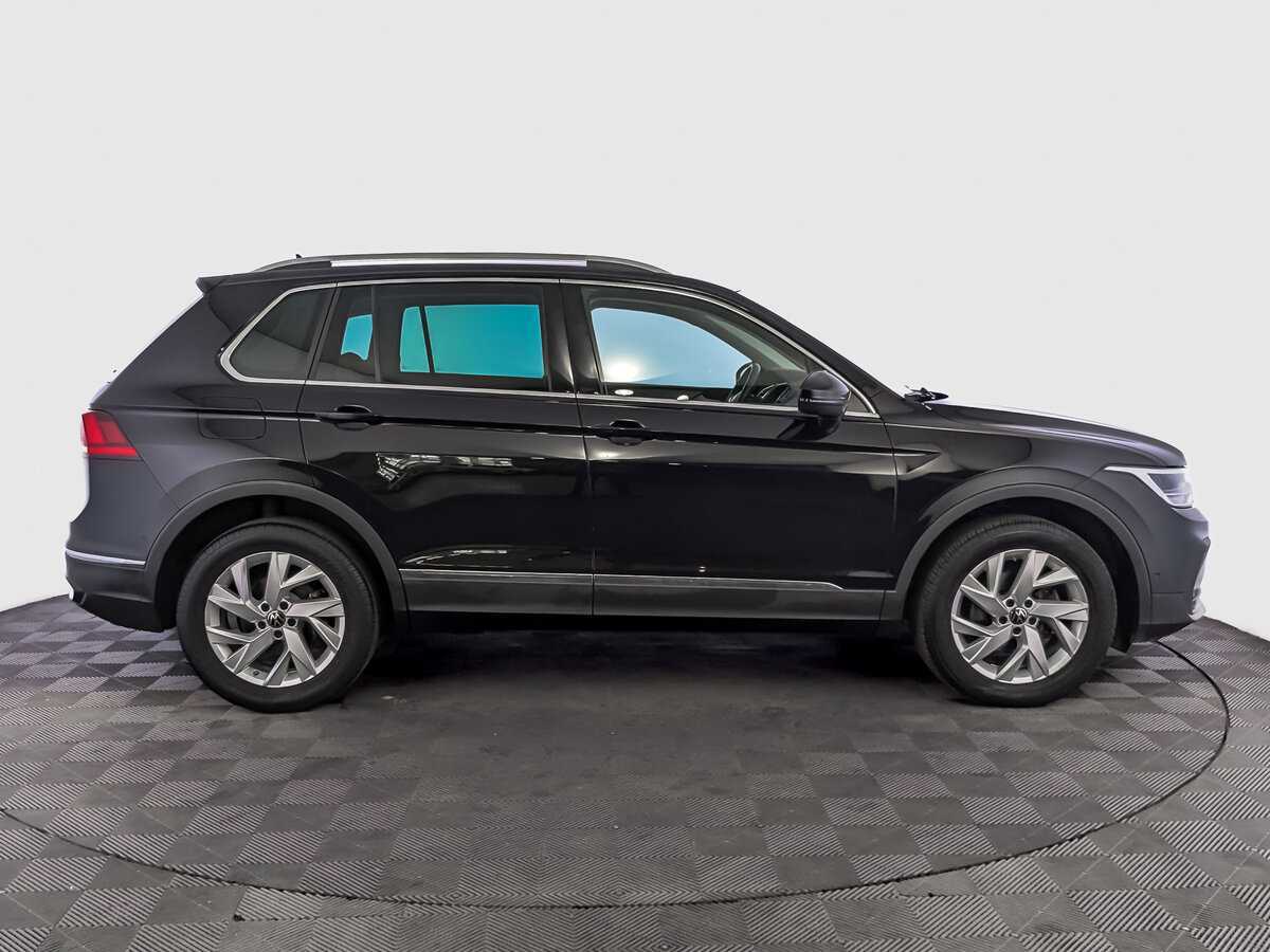 Купить Volkswagen Tiguan, 2021, 45 095 км, фото №4