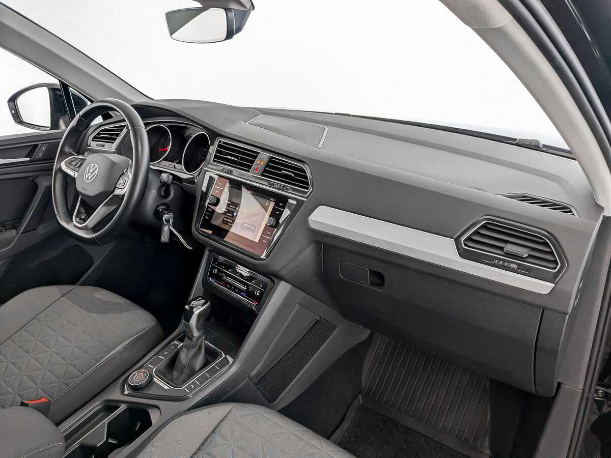 Купить Volkswagen Tiguan, 2021, 93 340 км, фото №9