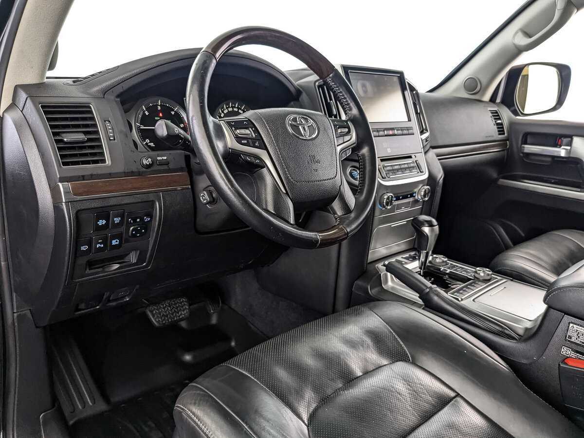 Купить Toyota Land Cruiser, 2017, 241 368 км, фото №11