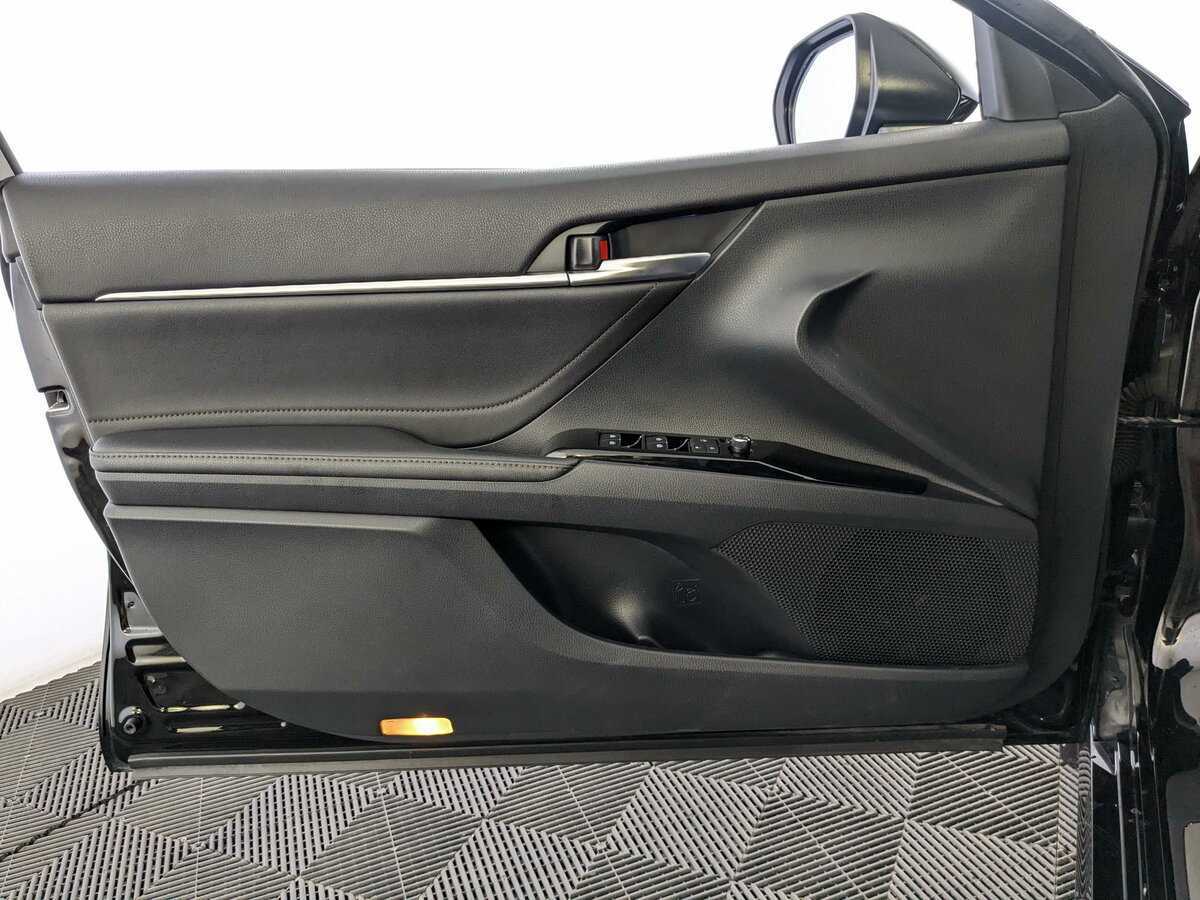 Купить Toyota Camry, 2020, 36 133 км, фото №12