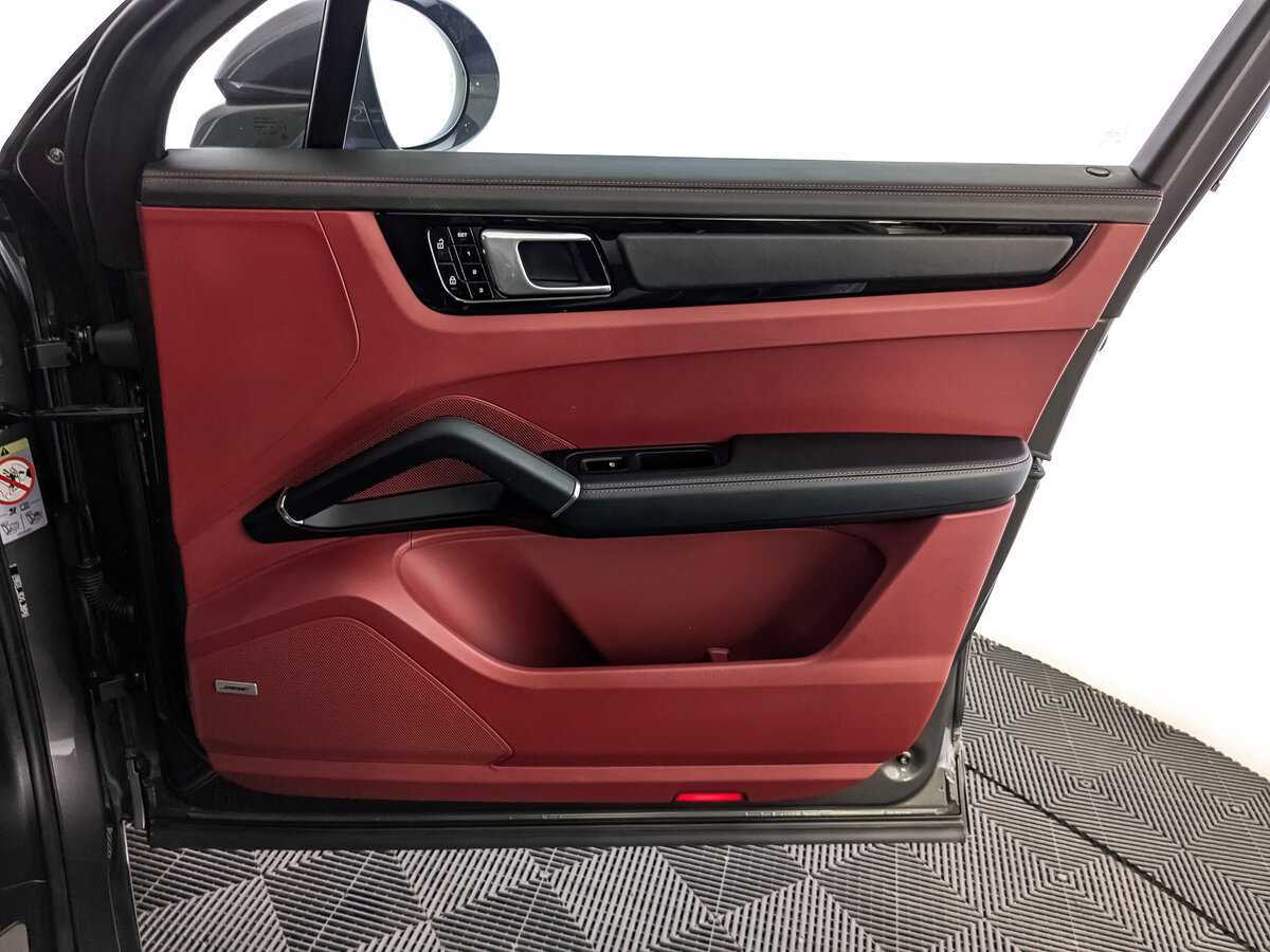 Купить Porsche Cayenne E-Hybrid, 2019, 120 751 км, фото №21