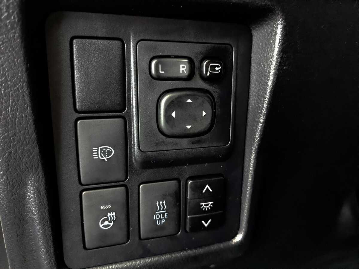 Купить Toyota Land Cruiser Prado, 2016, 122 557 км, фото №22