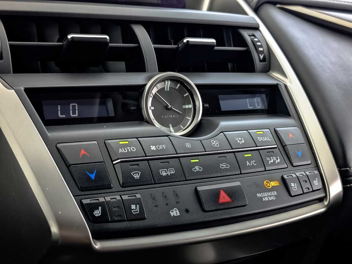 Купить Lexus NX 300h, 2015, 157 853 км, фото №17