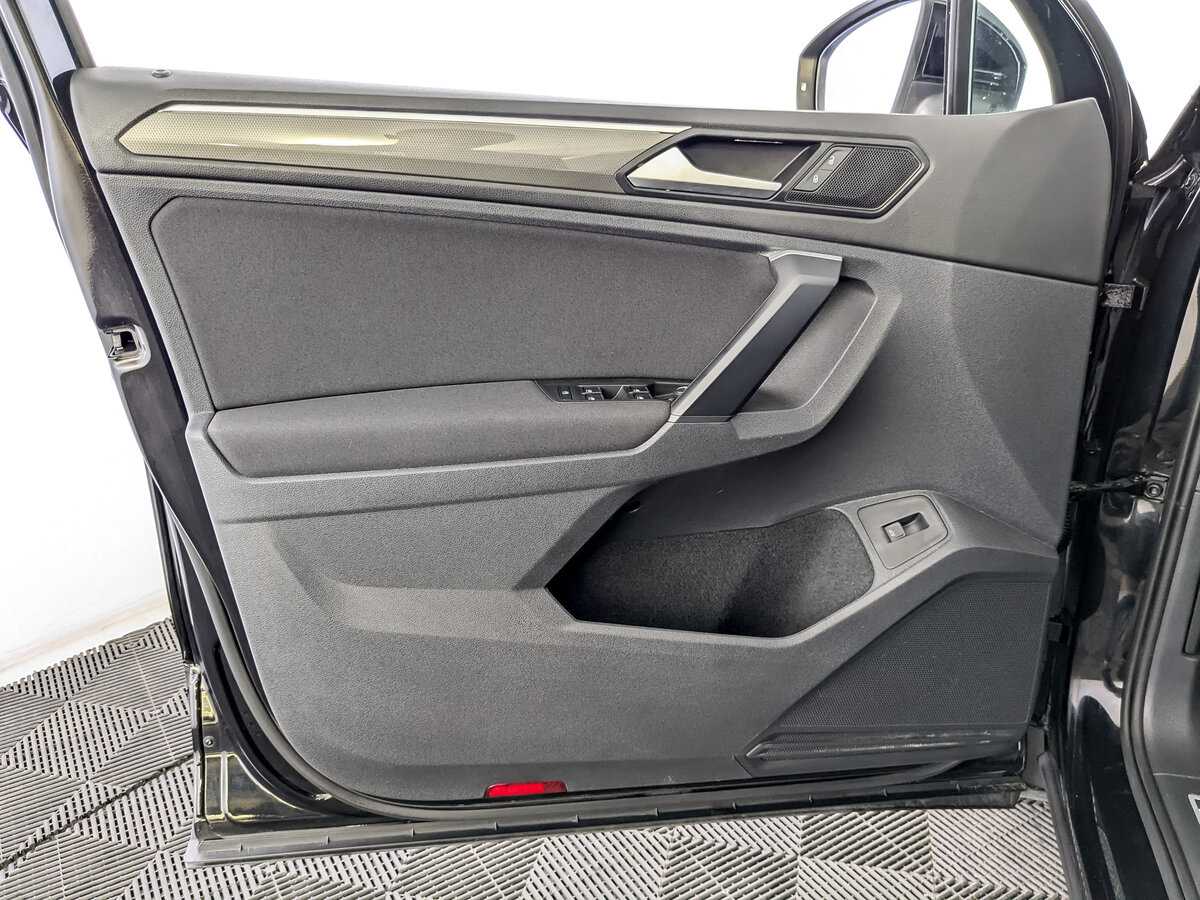 Купить Volkswagen Tiguan, 2019, 110 620 км, фото №15