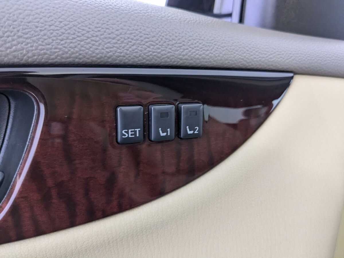 Купить Infiniti QX50, 2015, 190 325 км, фото №24