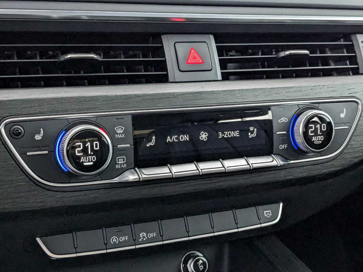 Купить Audi A4, 2018, 75 670 км, фото №17