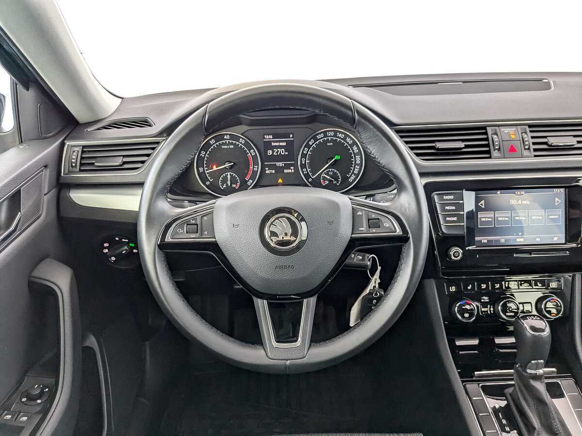 Купить Skoda Superb, 2019, 45 714 км, фото №17