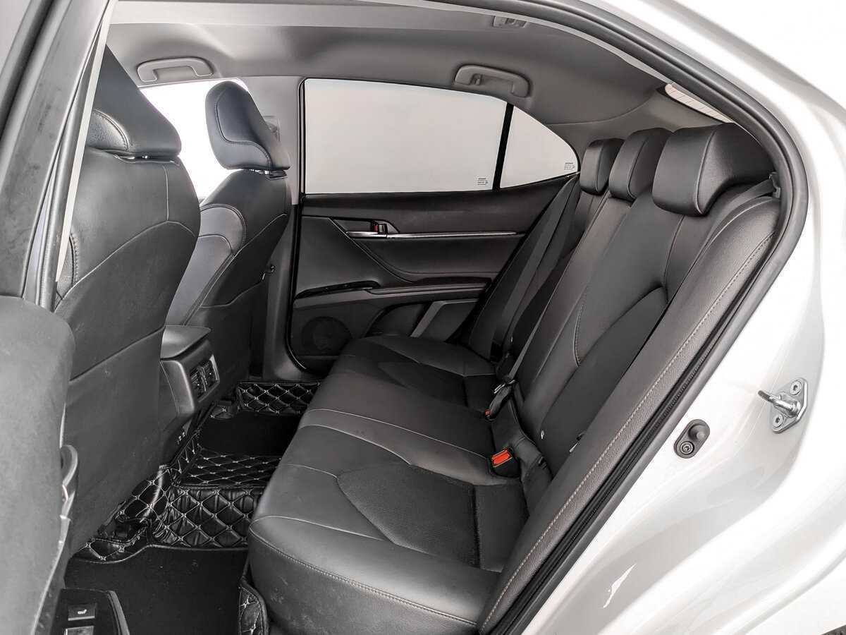 Купить Toyota Camry, 2021, 68 105 км, фото №10