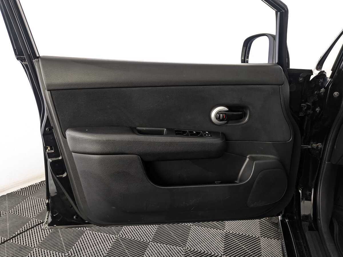 Купить Nissan Tiida, 2011, 120 858 км, фото №15