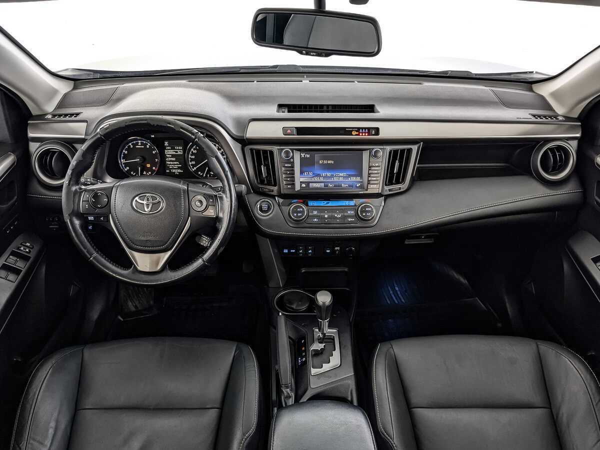 Купить Toyota RAV4, 2017, 135 238 км, фото №10