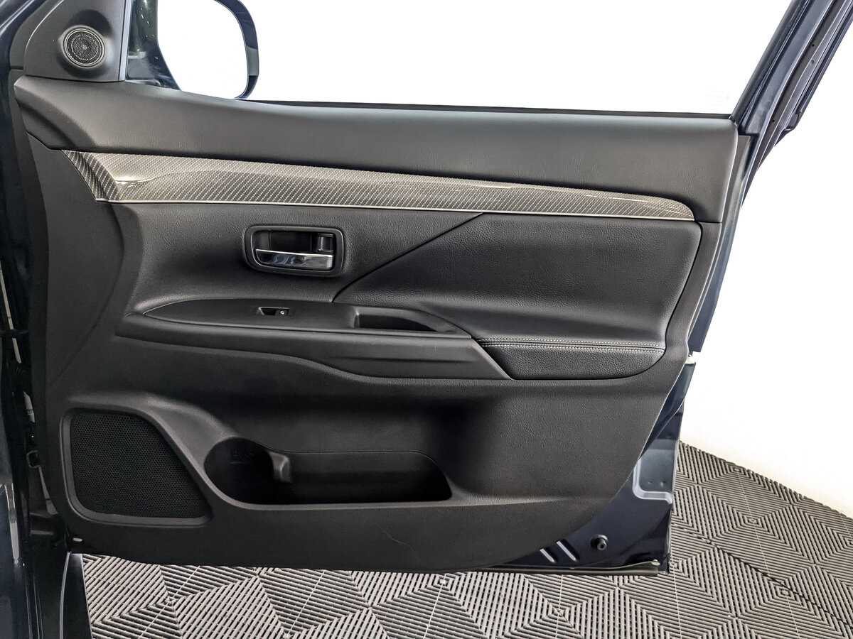 Купить Mitsubishi Outlander, 2021, 117 277 км, фото №21