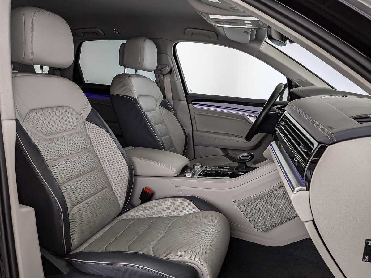 Купить Volkswagen Touareg, 2020, 66 623 км, фото №17