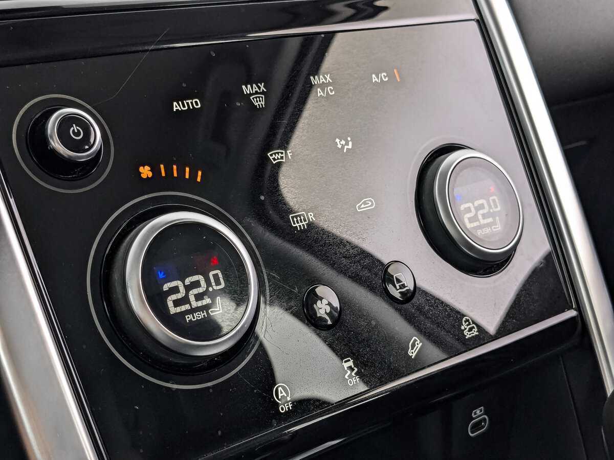 Купить Land Rover Discovery Sport, 2022, 14 572 км, фото №17