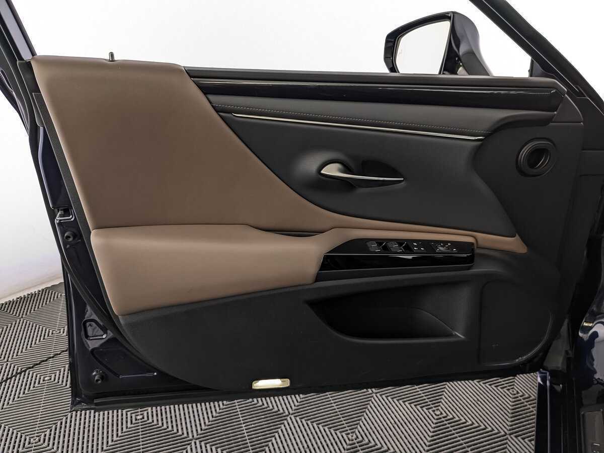 Купить Lexus ES 200, 2021, 38 610 км, фото №14