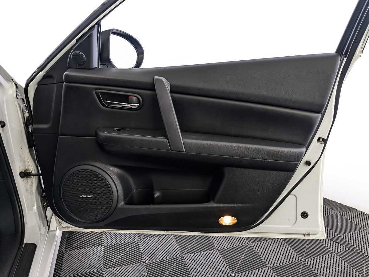 Купить Mazda 6, 2011, 215 117 км, фото №21