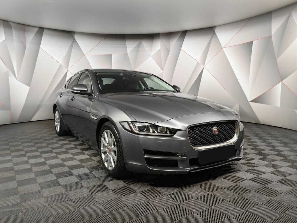 Jaguar XE