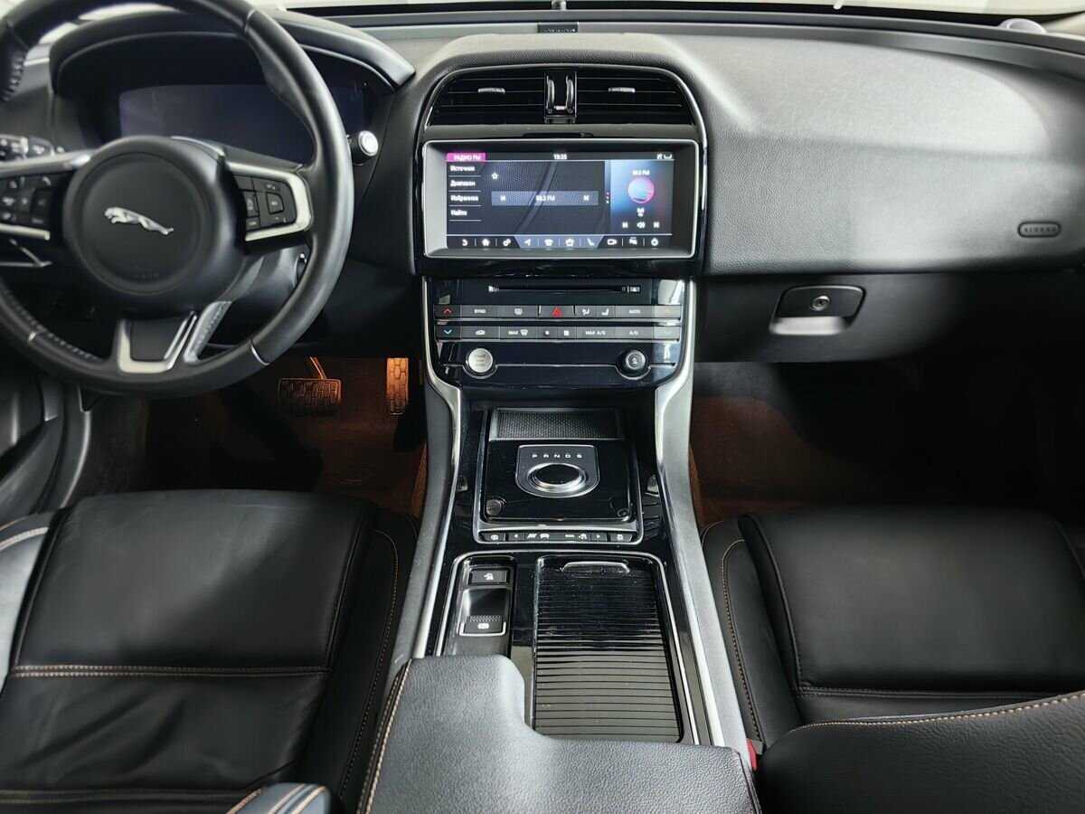 Купить Jaguar XE, 2018, 135 678 км, фото №11