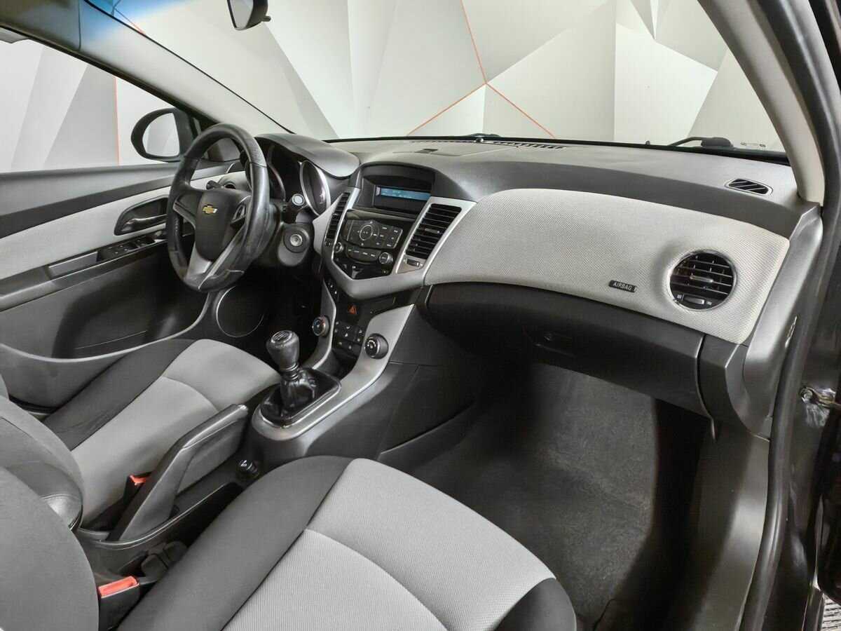 Купить Chevrolet Cruze, 2011, 191 376 км, фото №9