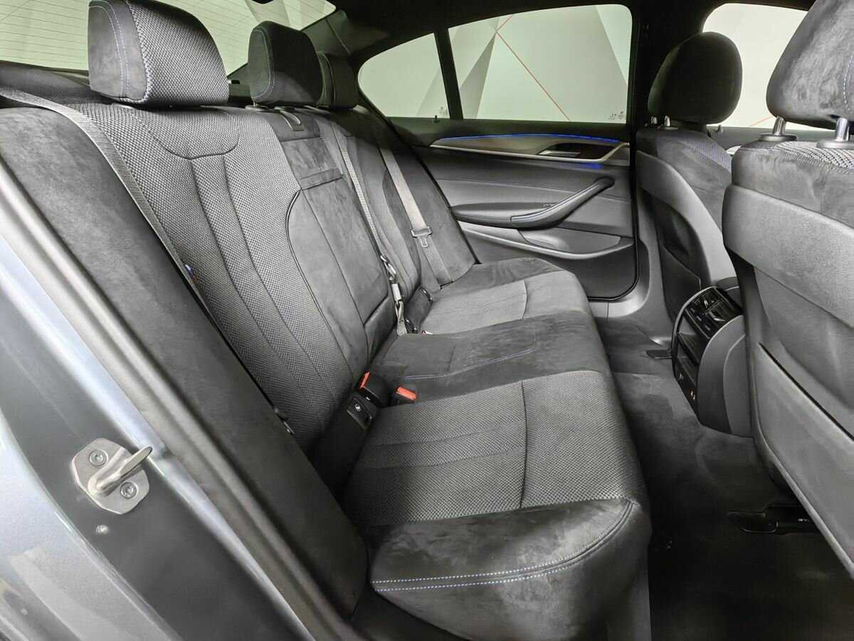Купить BMW 5 серии 520d xDrive, 2020, 39 933 км, фото №9