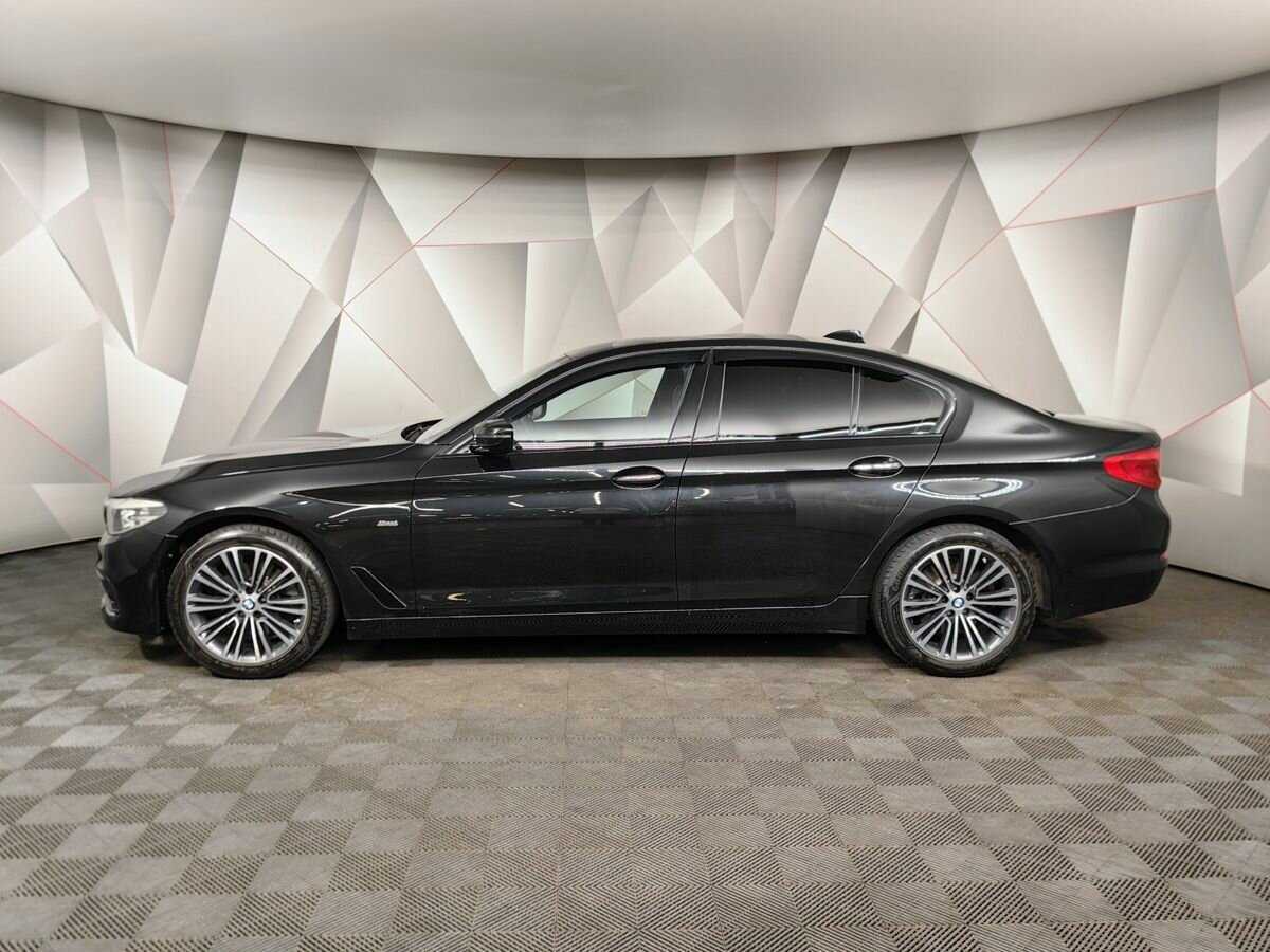 Купить BMW 5 серии 520d, 2017, 61 613 км, фото №5