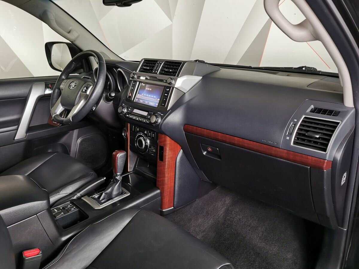 Купить Toyota Land Cruiser Prado, 2017, 211 330 км, фото №9
