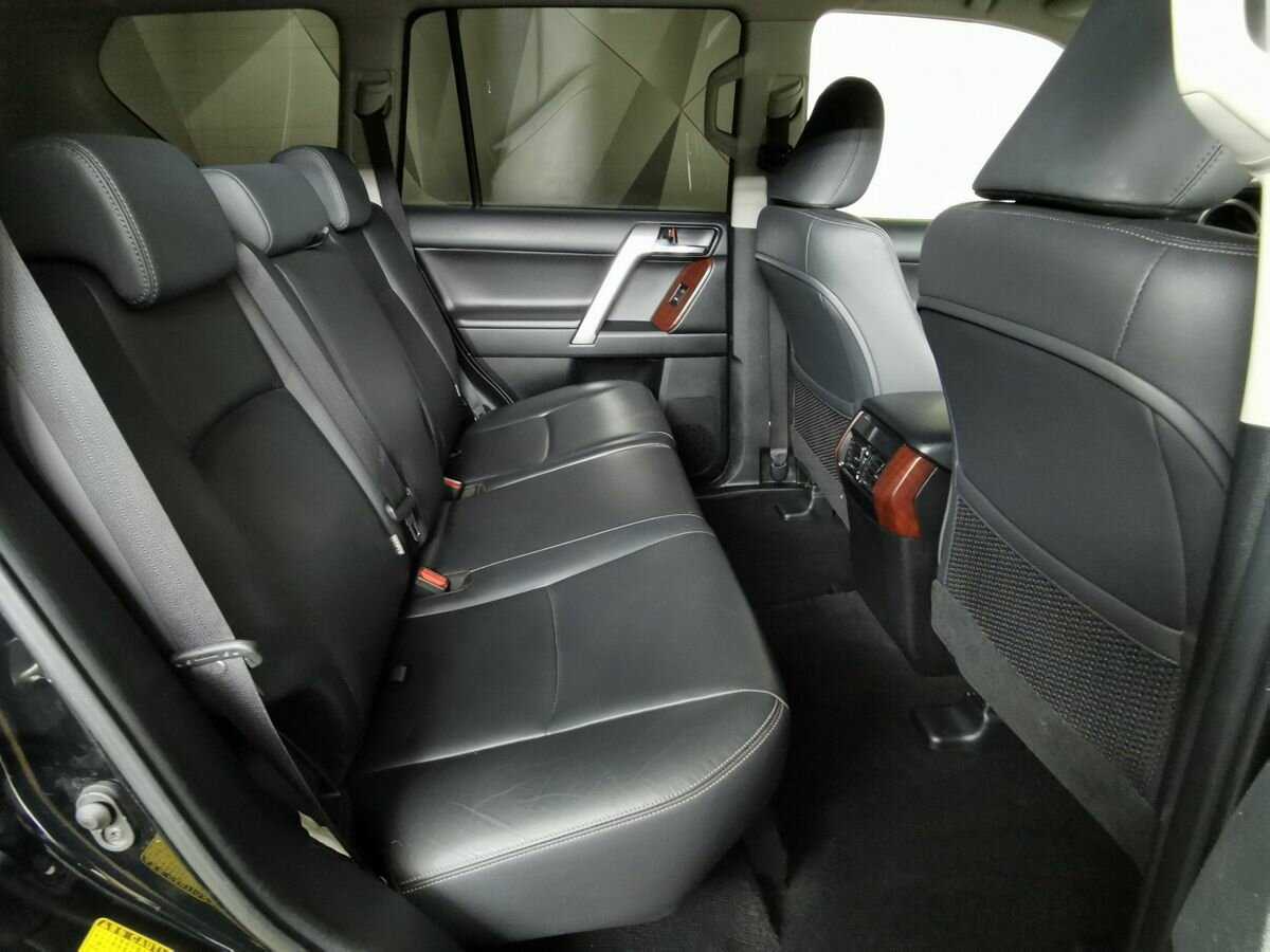 Купить Toyota Land Cruiser Prado, 2017, 211 330 км, фото №12