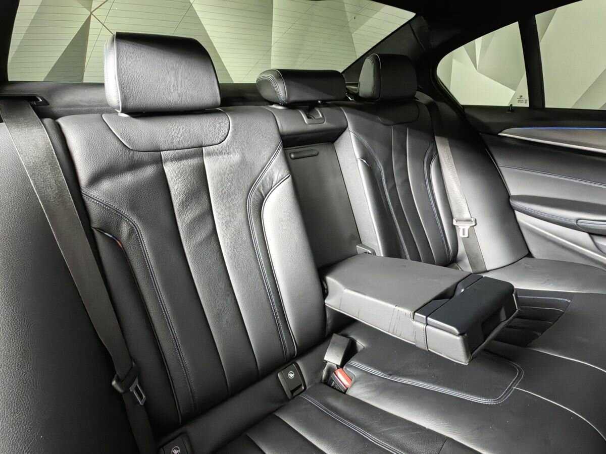 Купить BMW 5 серии 530i xDrive, 2018, 103 071 км, фото №12