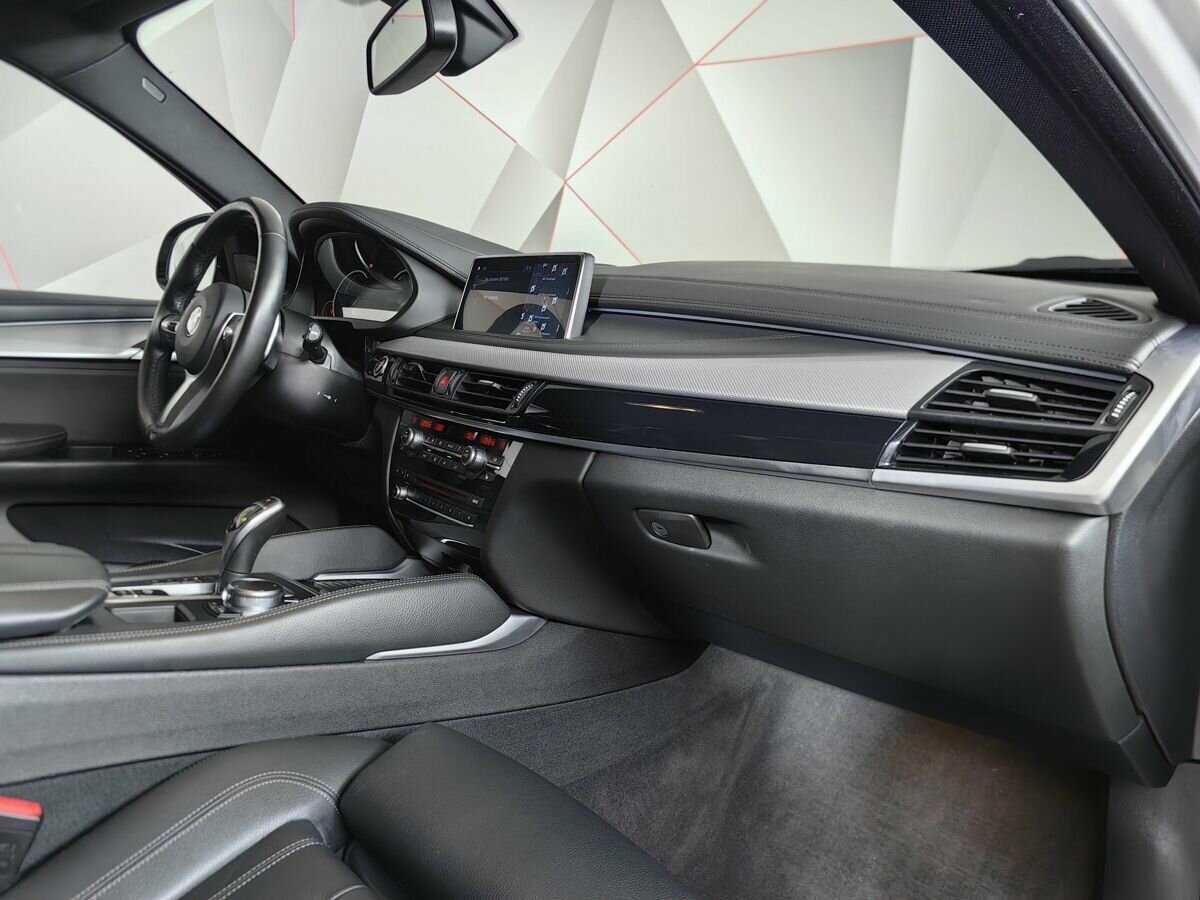 Купить BMW X6 40d, 2018, 61 369 км, фото №9
