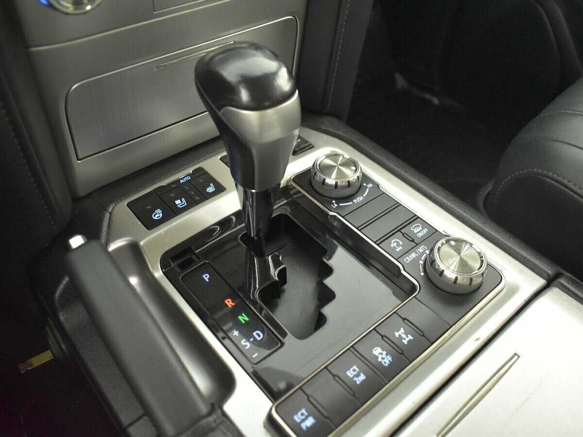 Купить Toyota Land Cruiser, 2017, 182 802 км, фото №15