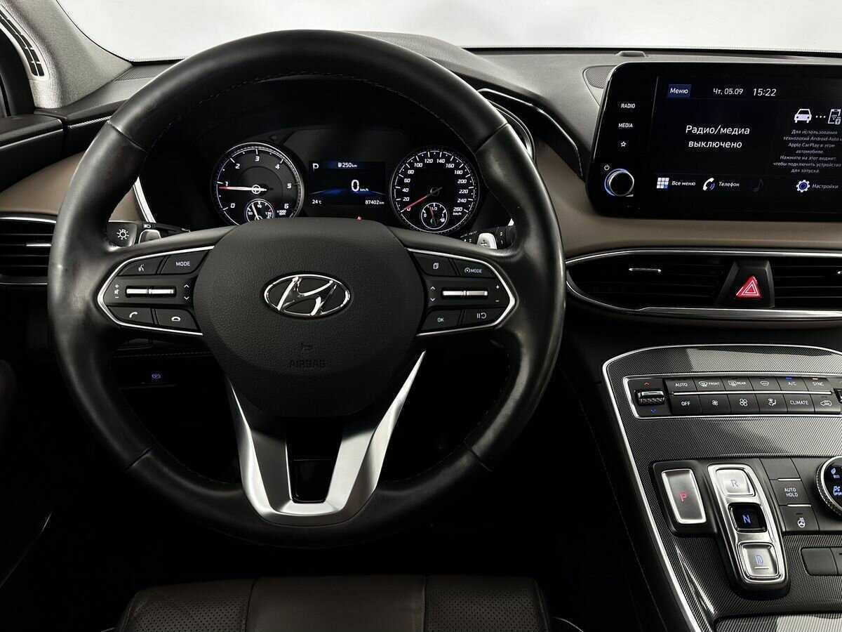 Купить Hyundai Santa Fe, 2021, 87 400 км, фото №10