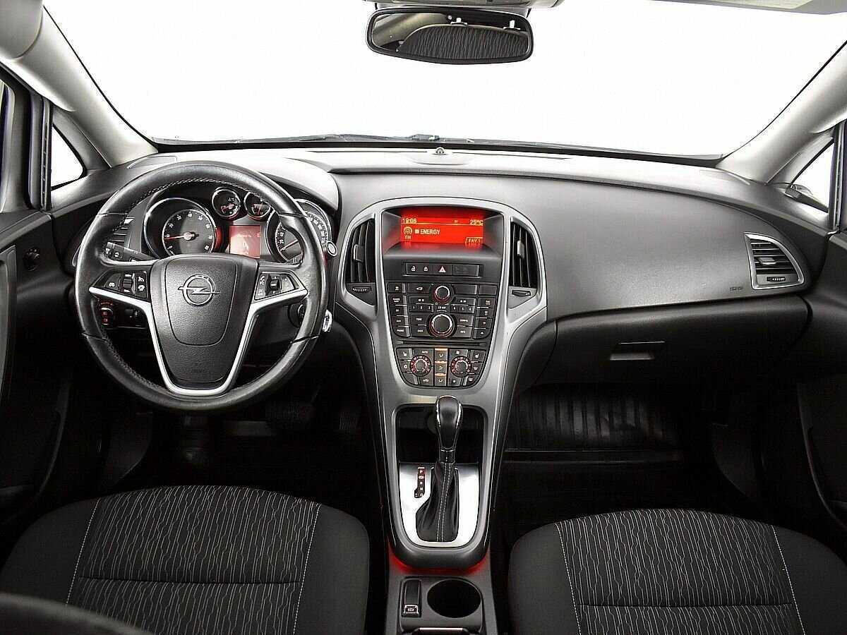 Купить Opel Astra, 2012, 210 302 км, фото №10