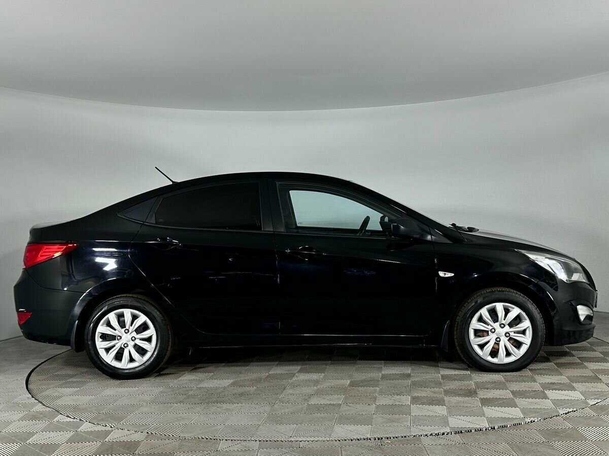 Купить Hyundai Solaris, 2015, 169 939 км, фото №5