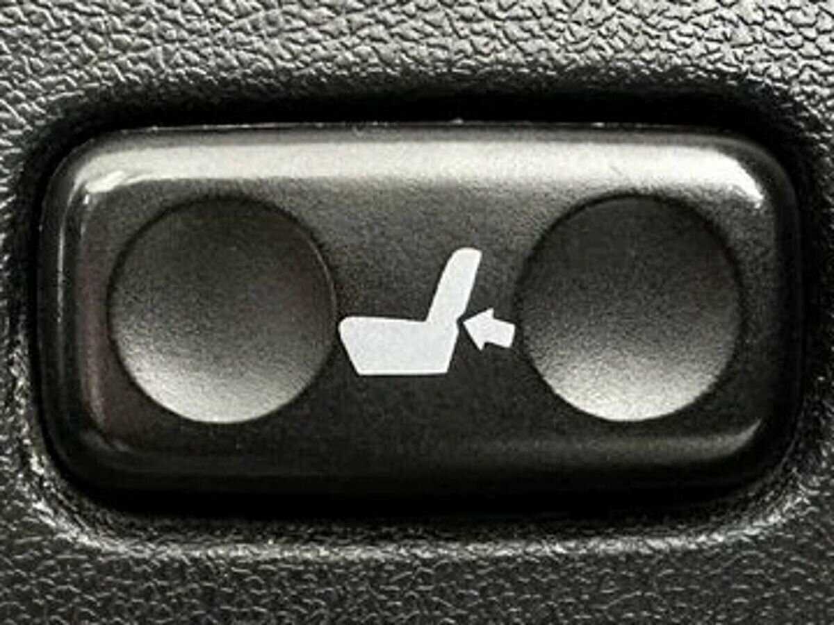 Купить Lexus LX 570, 2013, 243 268 км, фото №20