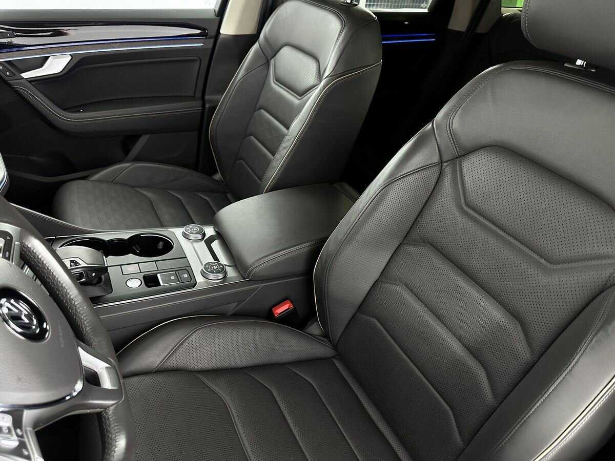 Купить Volkswagen Touareg, 2020, 127 453 км, фото №8