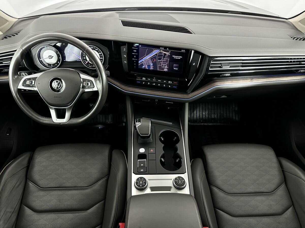 Купить Volkswagen Touareg, 2020, 127 453 км, фото №9