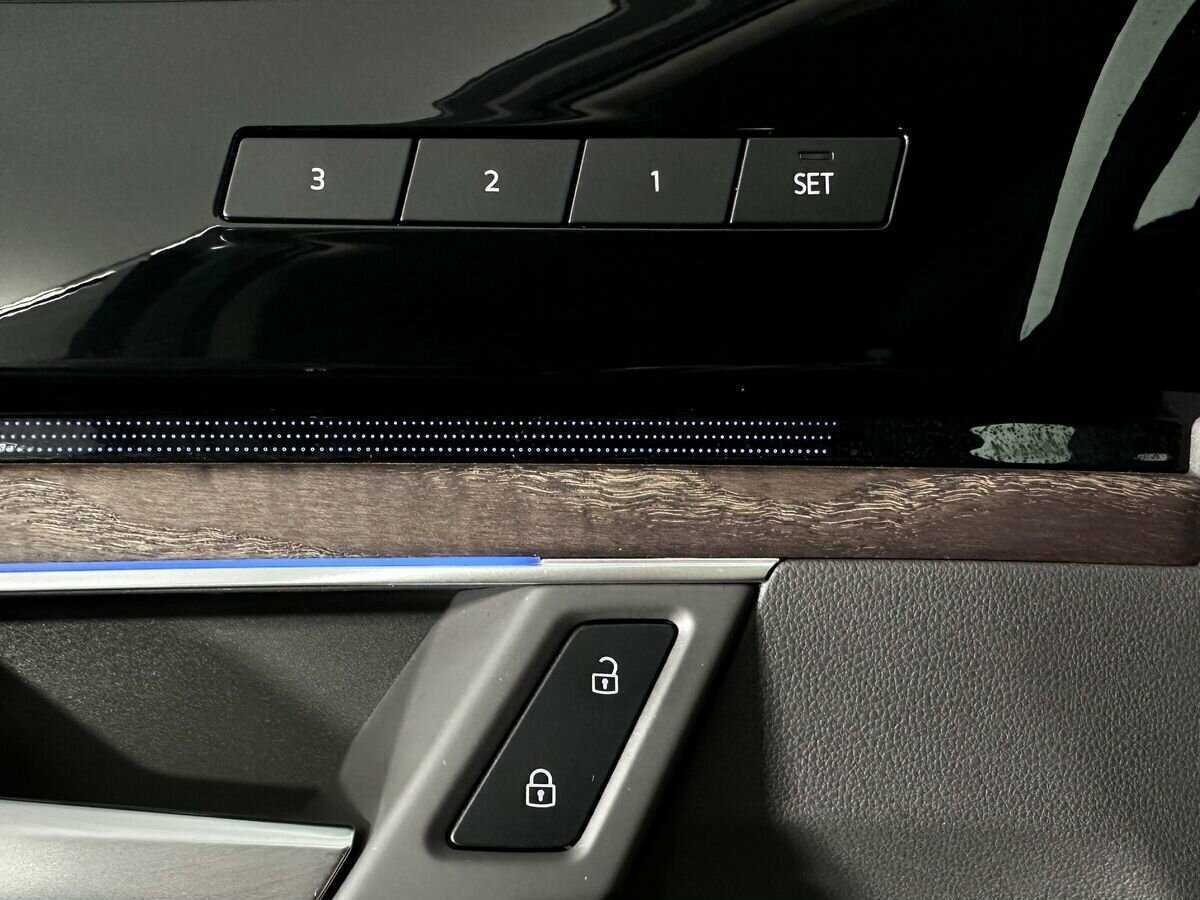 Купить Volkswagen Touareg, 2020, 127 453 км, фото №15