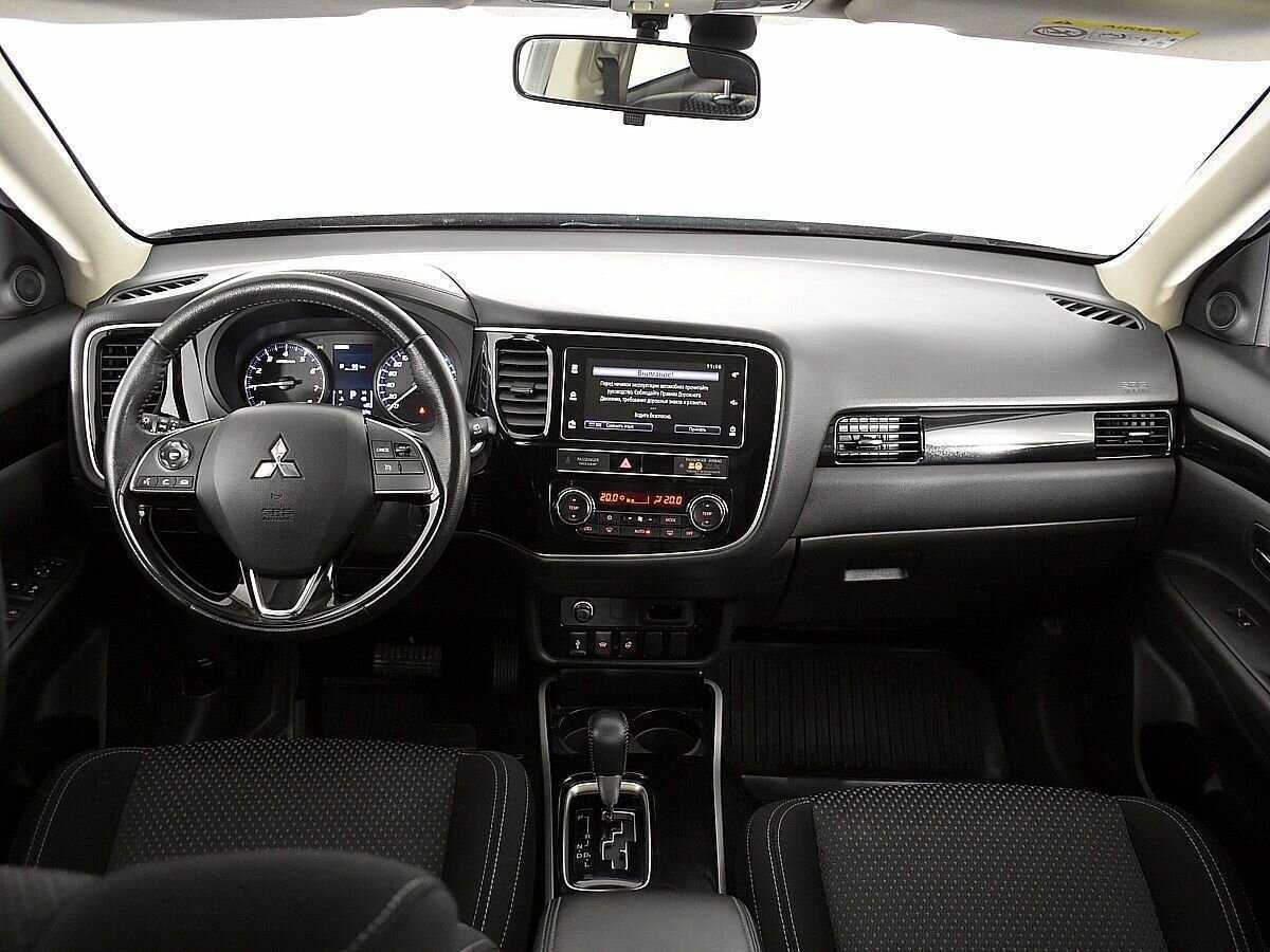 Купить Mitsubishi Outlander, 2018, 150 979 км, фото №10