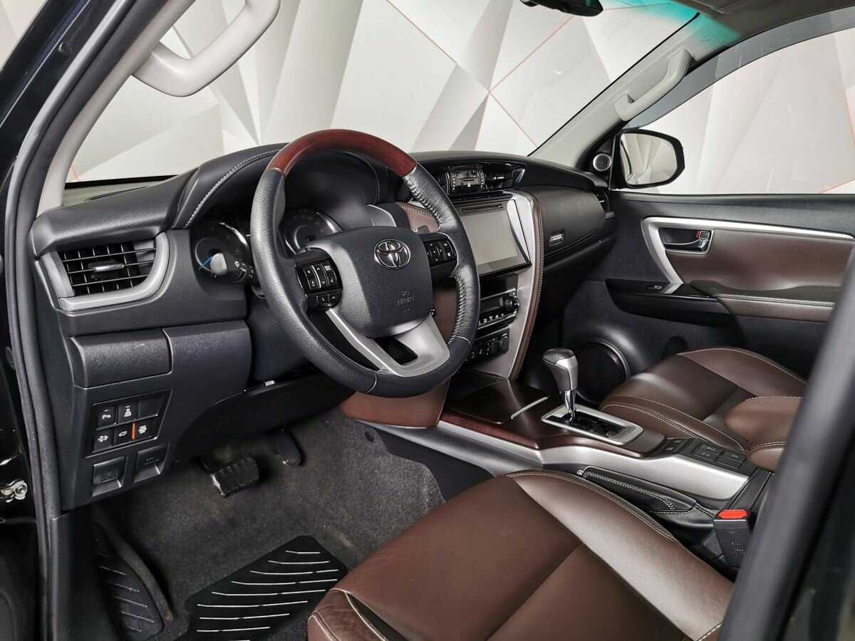 Купить Toyota Fortuner, 2019, 46 083 км, фото №14