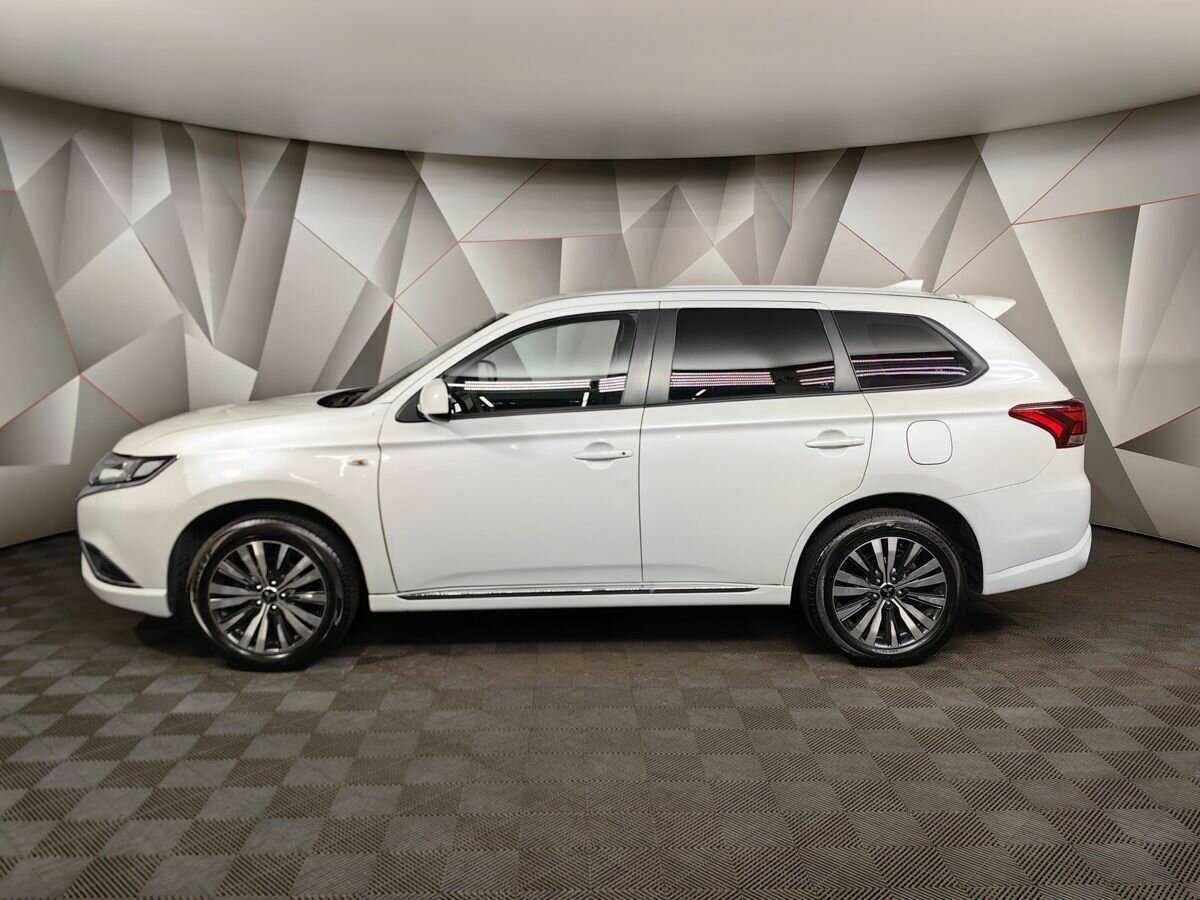 Купить Mitsubishi Outlander, 2022, 11 808 км, фото №4