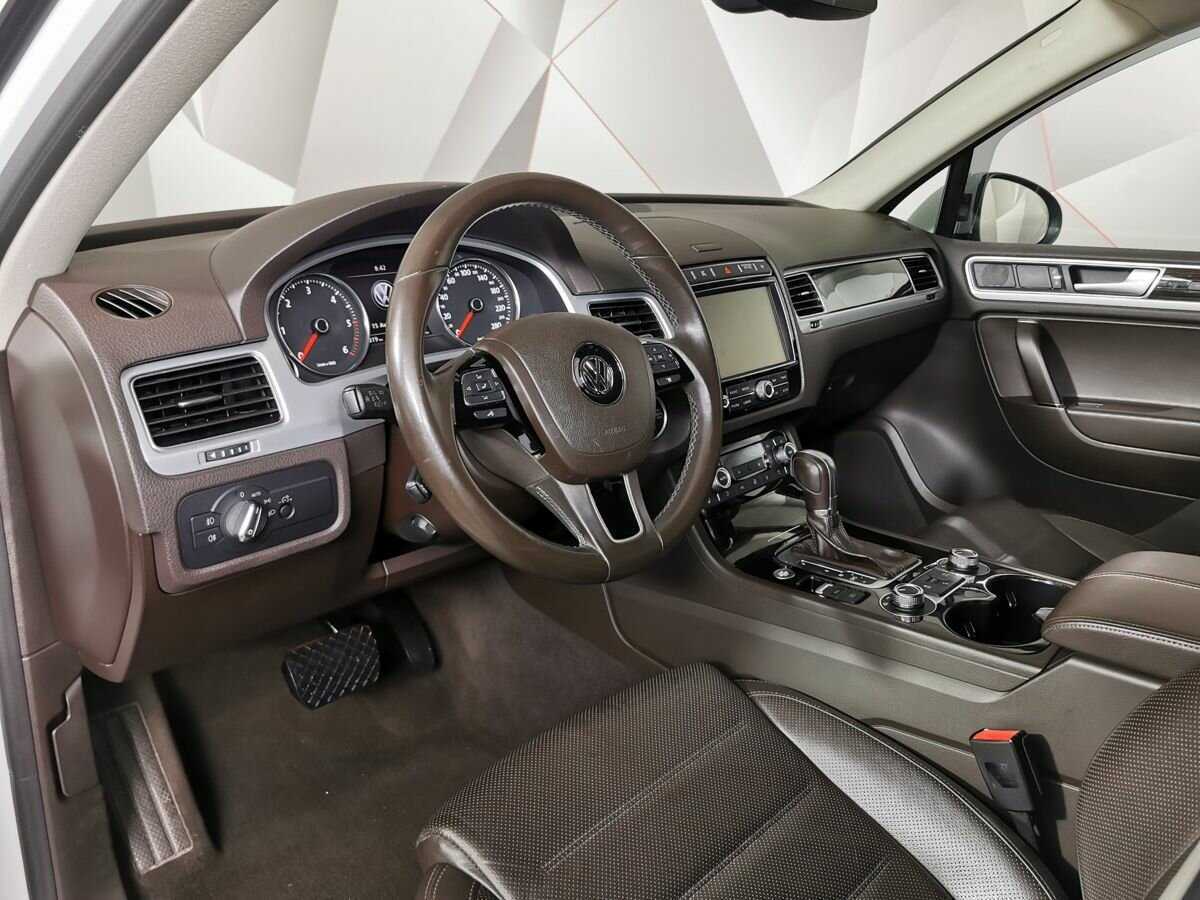 Купить Volkswagen Touareg, 2017, 60 817 км, фото №14