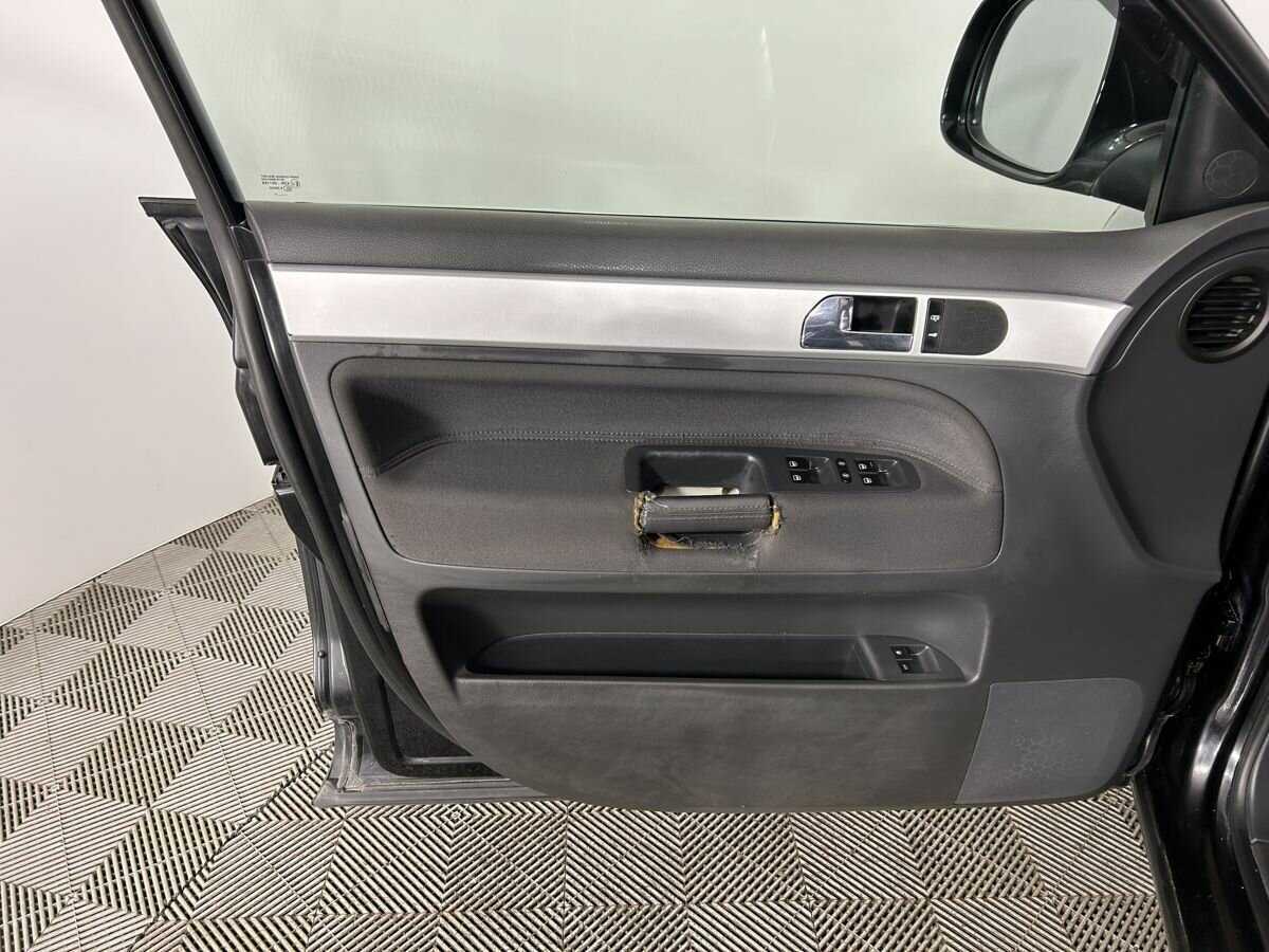 Купить Volkswagen Touareg, 2010, 345 000 км, фото №6