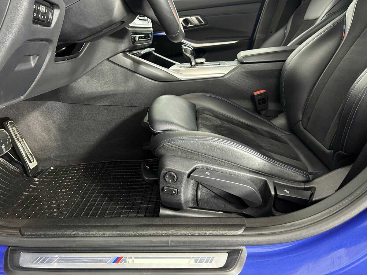 Купить BMW 3 серии 320d xDrive, 2019, 61 118 км, фото №10